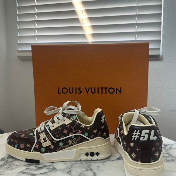 Louis Vuitton Cream and Brown Sneakers - Picture 1 of 11